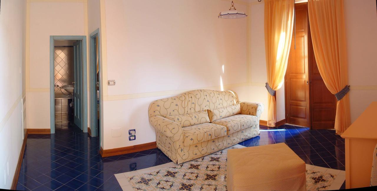 Hotel Del Sole Al Plebiscito Sapri Bagian luar foto