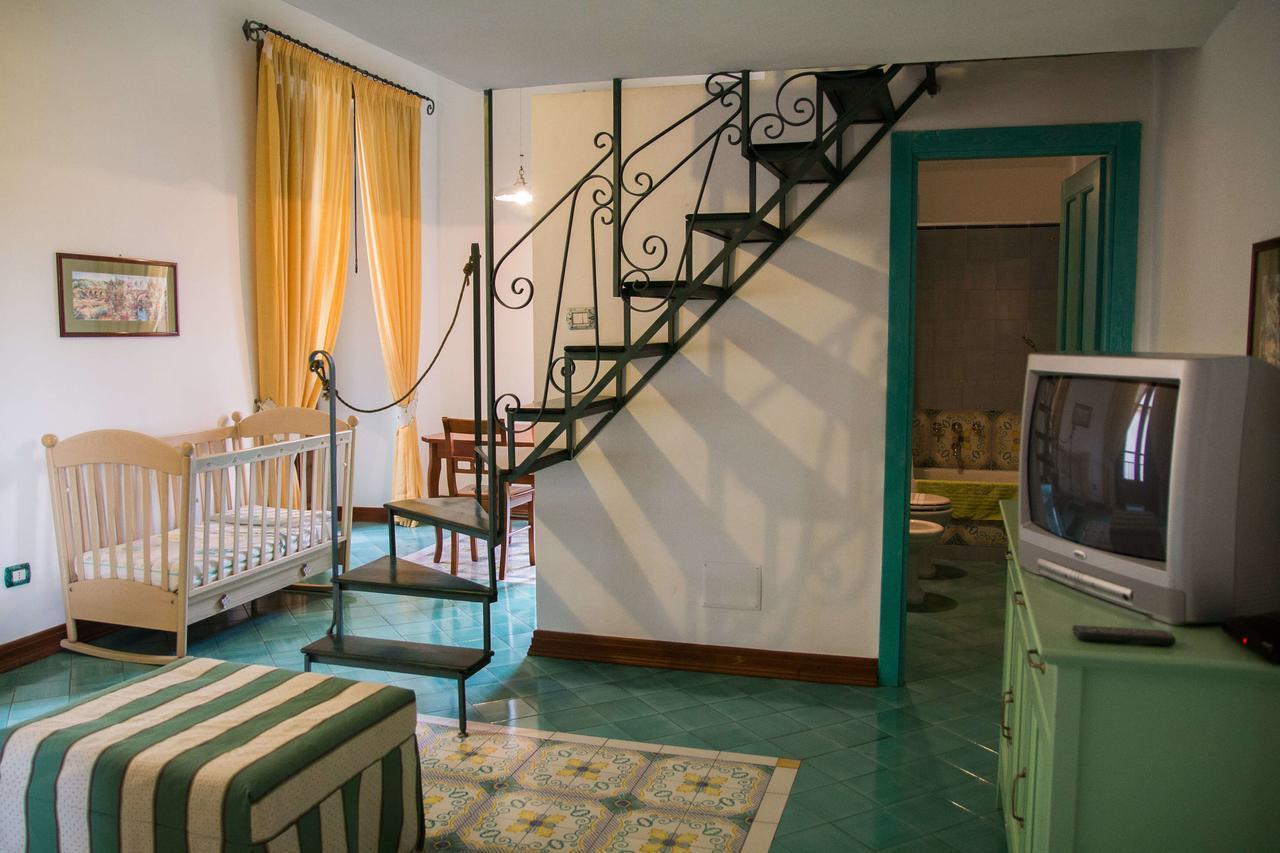Hotel Del Sole Al Plebiscito Sapri Bagian luar foto